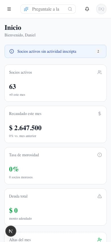 Dashboard de Clubbi mostrando gestión de miembros y cobros